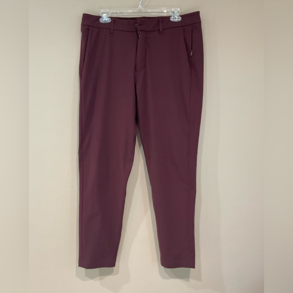 🌱🌱Men’s Lululemon 5 Pockets Stretchy Polyester Blend Pants, Size 34